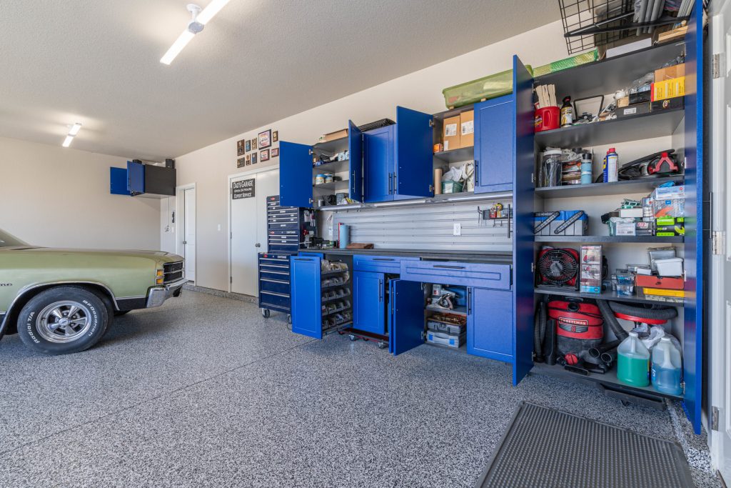 PRO Garage Renovations - Redline Garagegear garage storage - PRO Garage Renovations PRO Garage Renovations - Redline Garagegear garage storage - Serving Fort Collins and surrounding areas